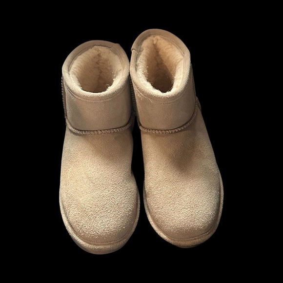 BearPaw Light Beige/Tan Suede Boots Youth Size 5 US - Picture 7 of 10